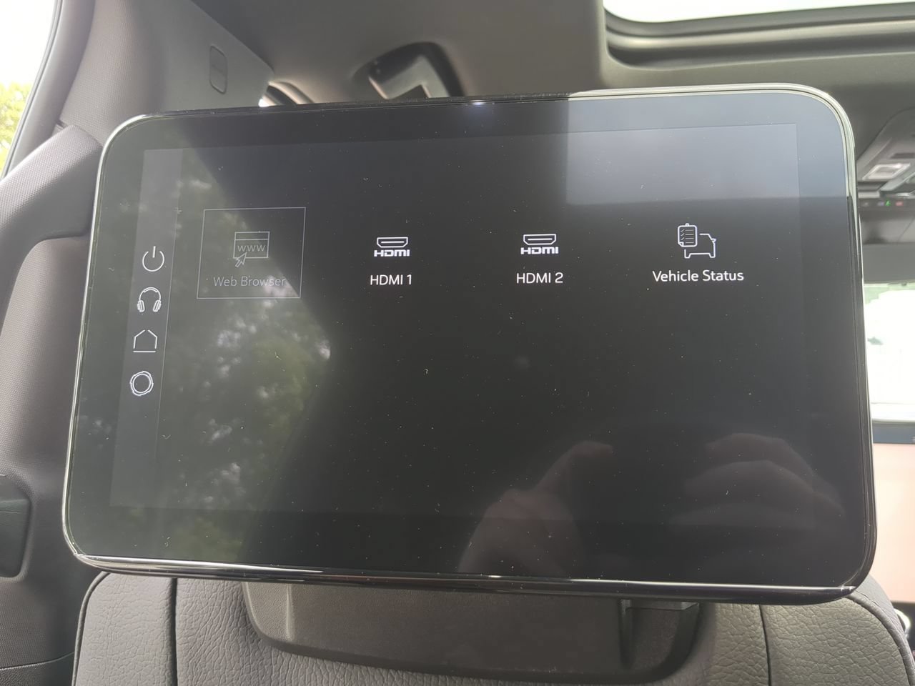 2026 GMC Yukon XL Denali - Photo 36