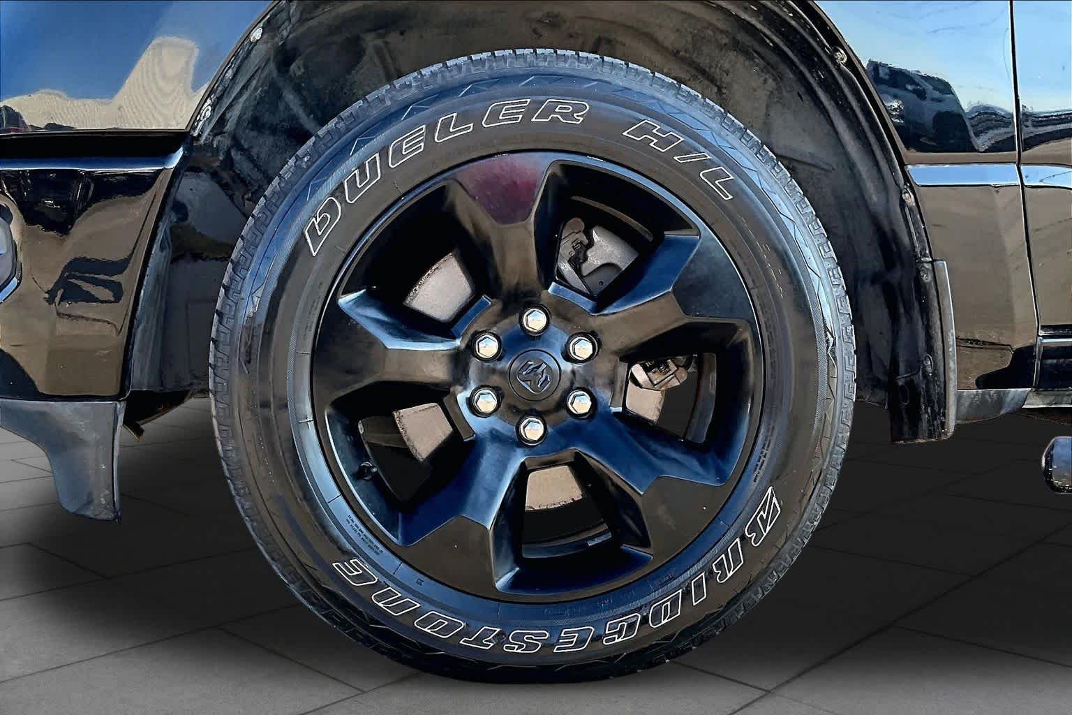 Used 2019 Diamond Black Crystal Pearlcoat Ram Big Horn/Lone Star image 11
