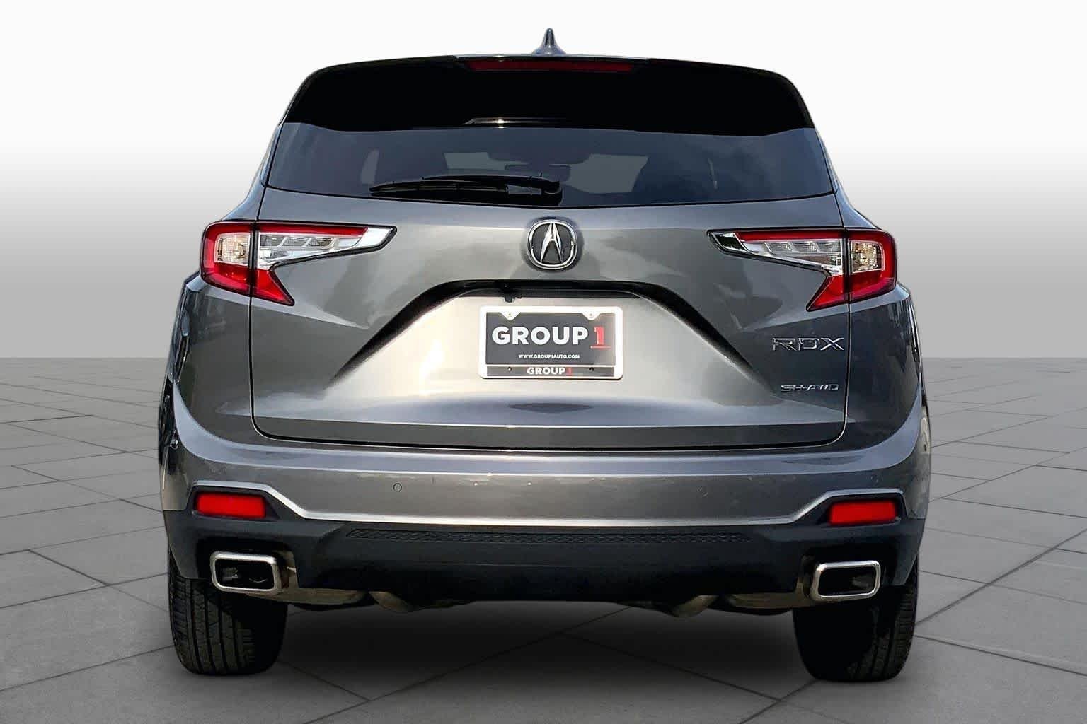 Used 2024 Liquid Carbon Metallic Acura w/Technology Package image 5