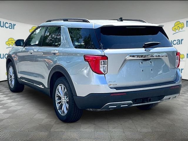 Used 2024 Silver Ford XLT image 2