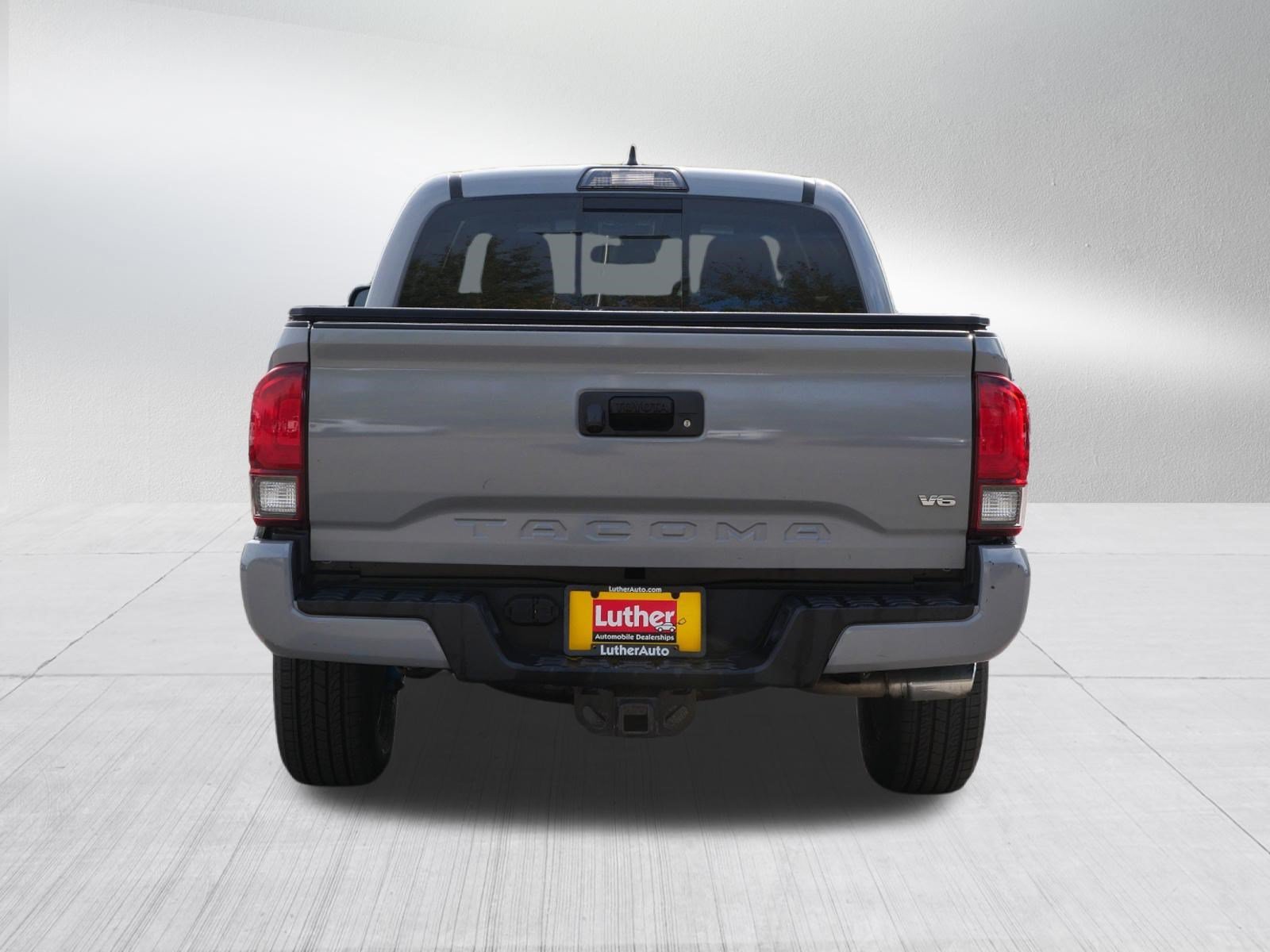 Used 2018 Magnetic Gray Metallic Toyota SR5 image 6