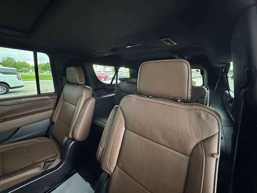 Used 2024 Beige Chevrolet High Country image 22