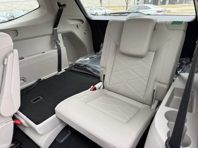 New 2026 White Volkswagen 2.0T SE w/Technology image 19