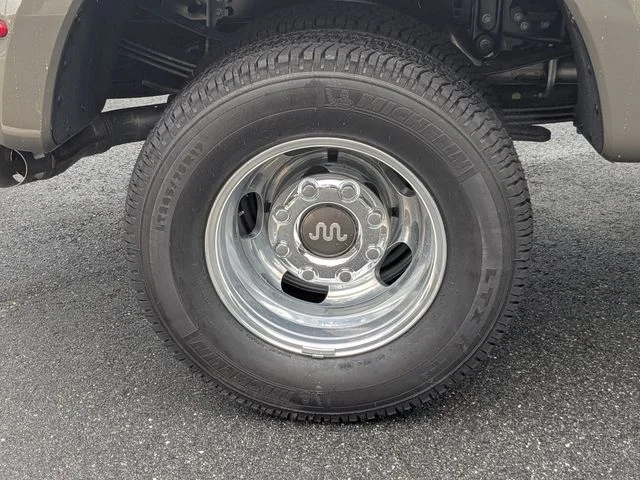 New 2026 Ruby Red Metallic Tinted Clearcoat Ford F-350® King Ranch® image 13