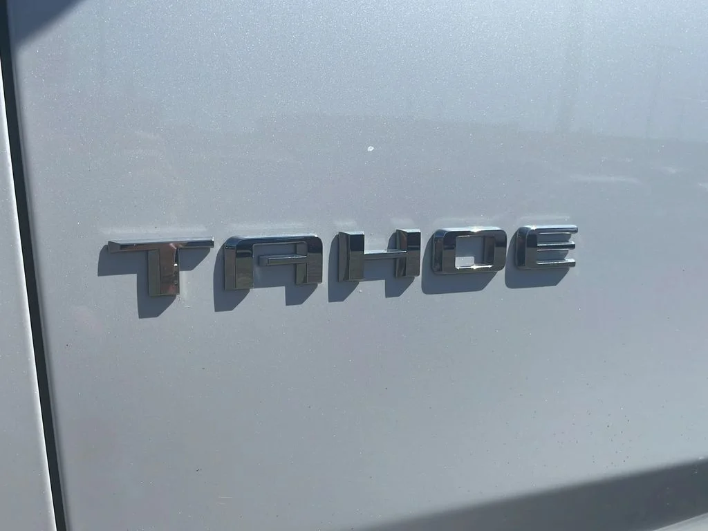 Used 2021 Iridescent Pearl Tricoat Chevrolet High Country image 31
