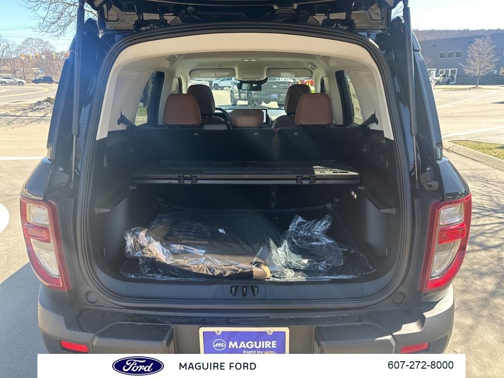 New 2026 Shadow Black Ford Outer Banks® image 11