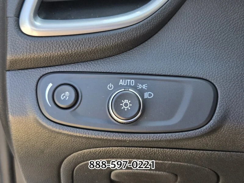 Used 2020 Silver Ice Metallic CHEVROLET LS image 29