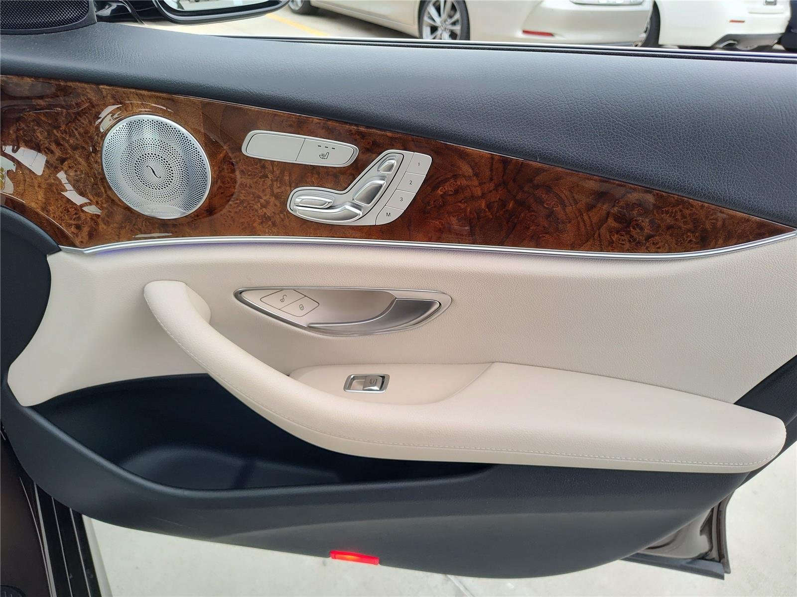 Used 2017 Dakota Brown Metallic Mercedes-Benz E 400 Sport image 24