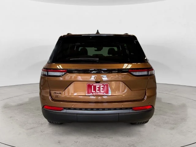 New 2027 Brown Jeep Limited image 5