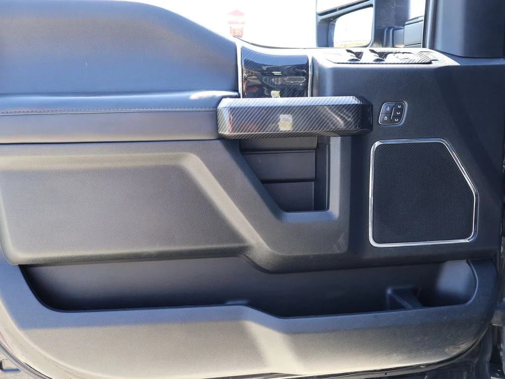 Used 2021 Black Metallic Ford Platinum image 20