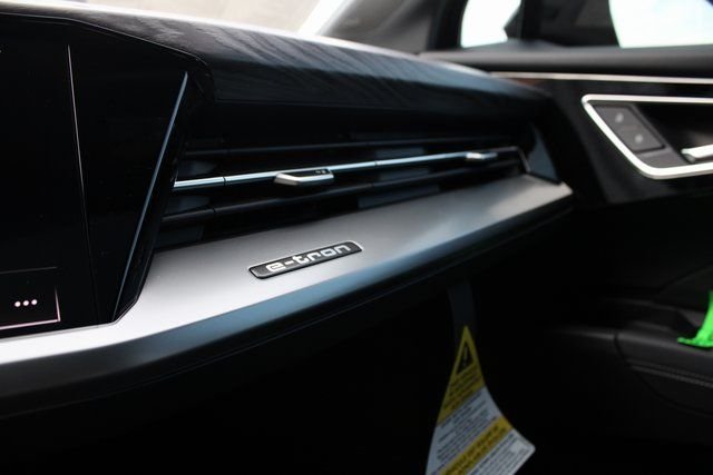 Used 2025 Black Audi Premium Plus image 9