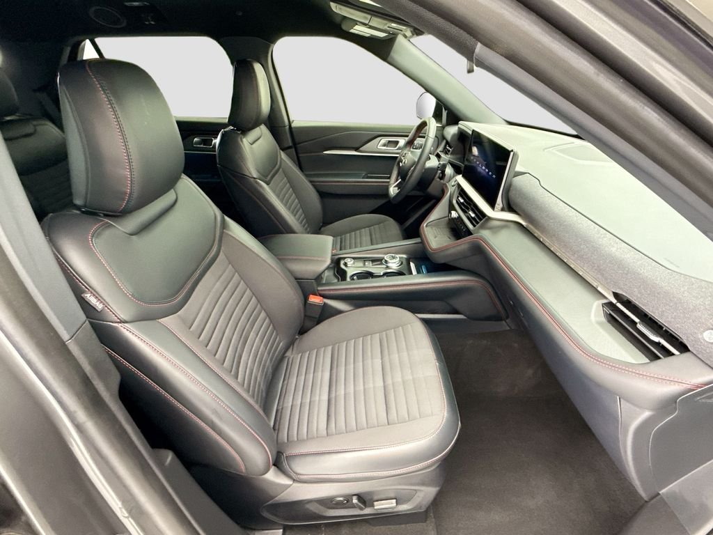 Used 2025 Gray Metallic Ford ST-Line image 19