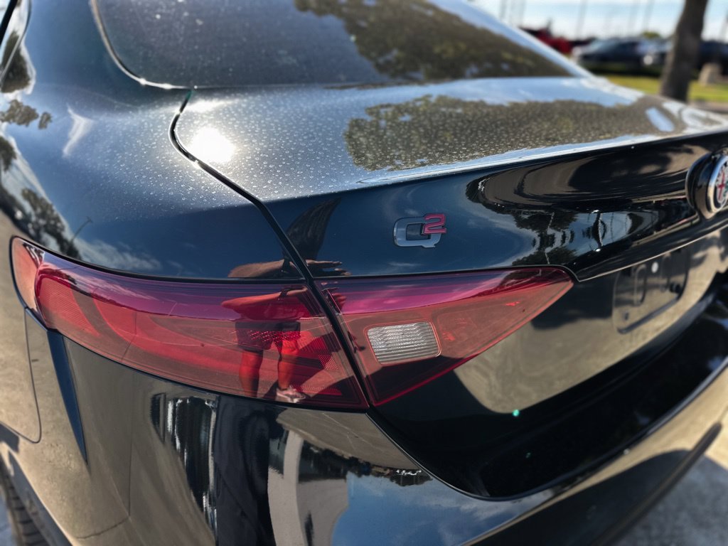 Used 2019 Black Alfa Romeo Ti Sport image 4