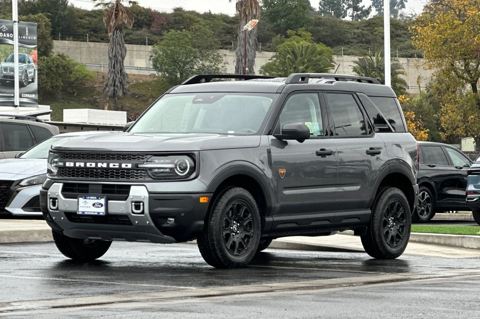 New 2025 Carbonized Gray Metallic Ford Badlands® image 7