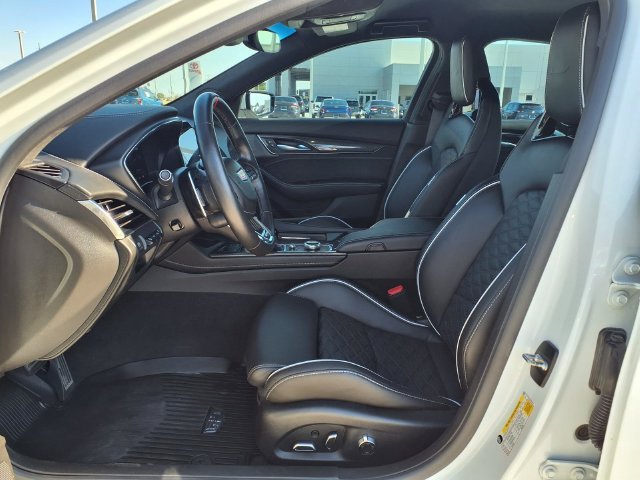 Used 2024 White Cadillac V-Series image 22