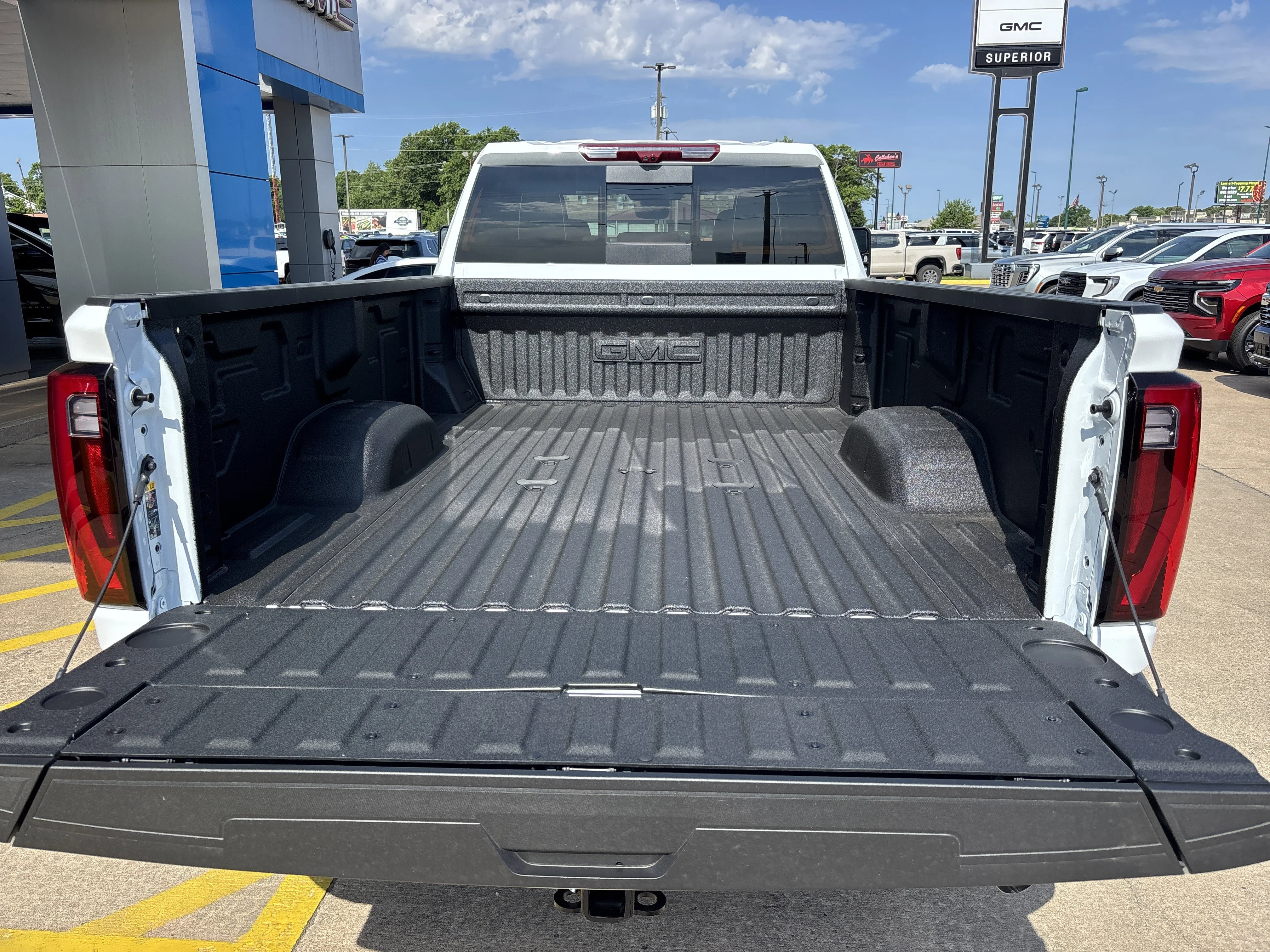 2026 GMC Sierra 3500HD Denali Ultimate - Photo 5