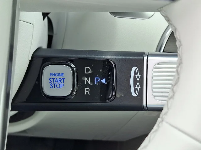 New 2027 Gray Hyundai SEL image 10