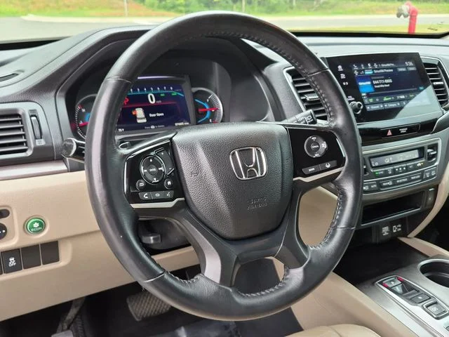 Used 2022 White Honda EX-L image 31