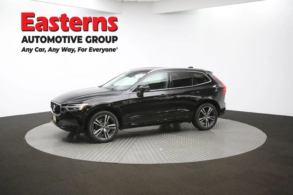 Used 2019 Black Volvo T5 Momentum image 59