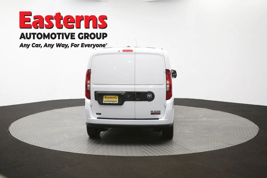 Used 2022 White Ram Base image 39