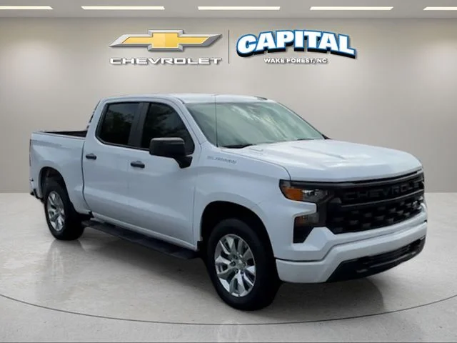 Used 2025 White Chevrolet Custom image 8