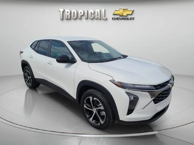 New 2026 Summit White Chevrolet 1RS image 7