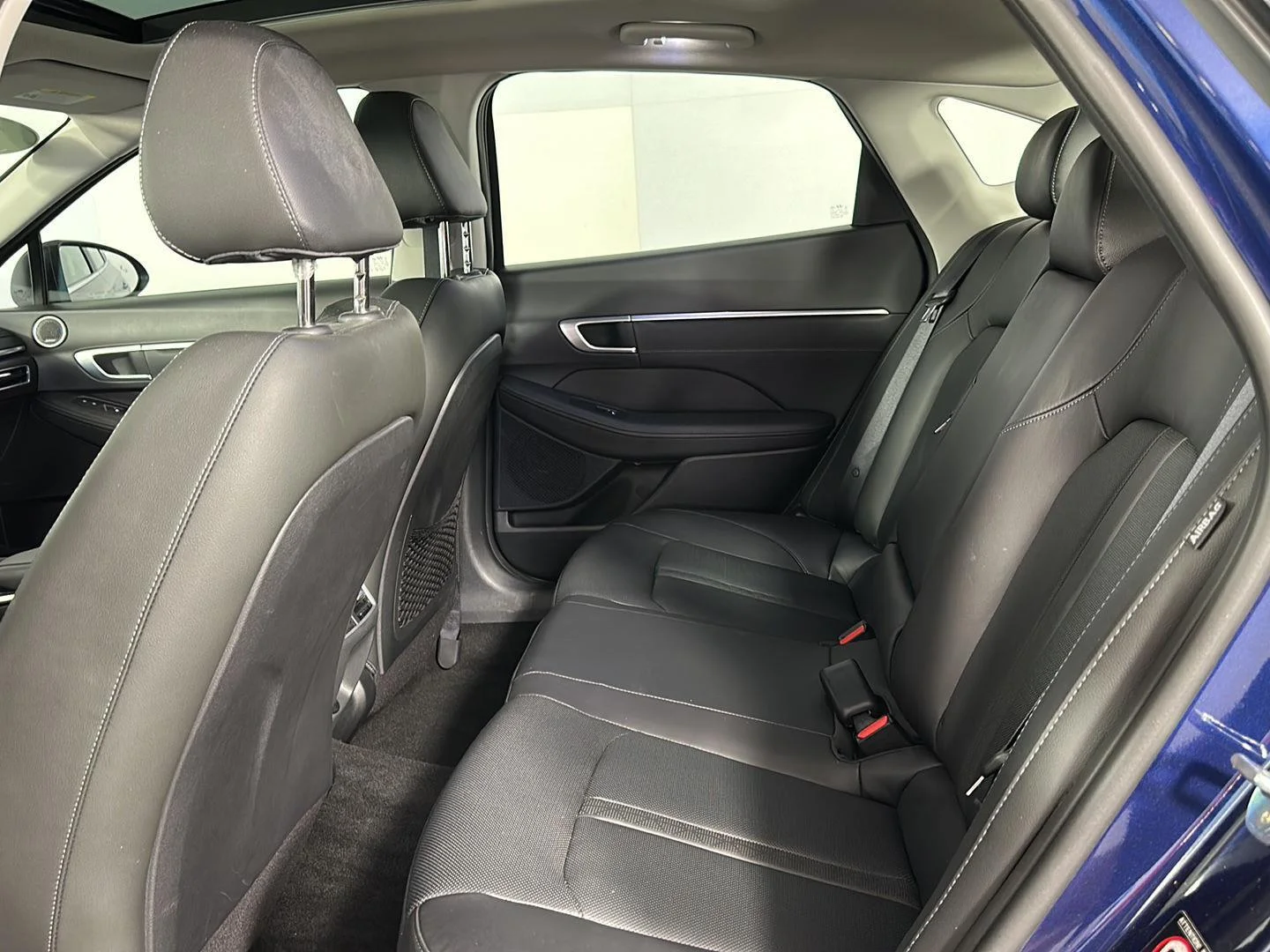 Used 2021 Stormy Sea Hyundai Limited image 19