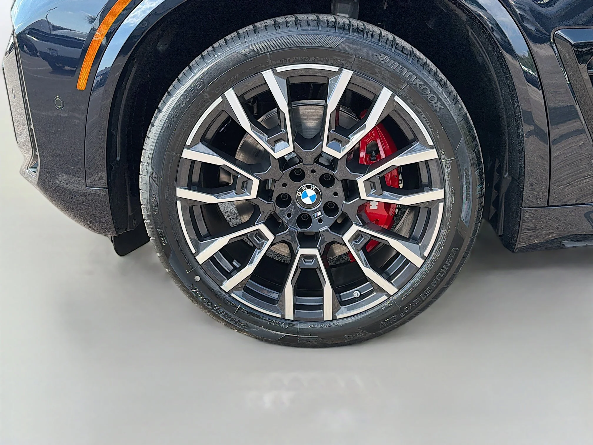 New 2026 Carbon Black Metallic BMW xDrive40i image 41