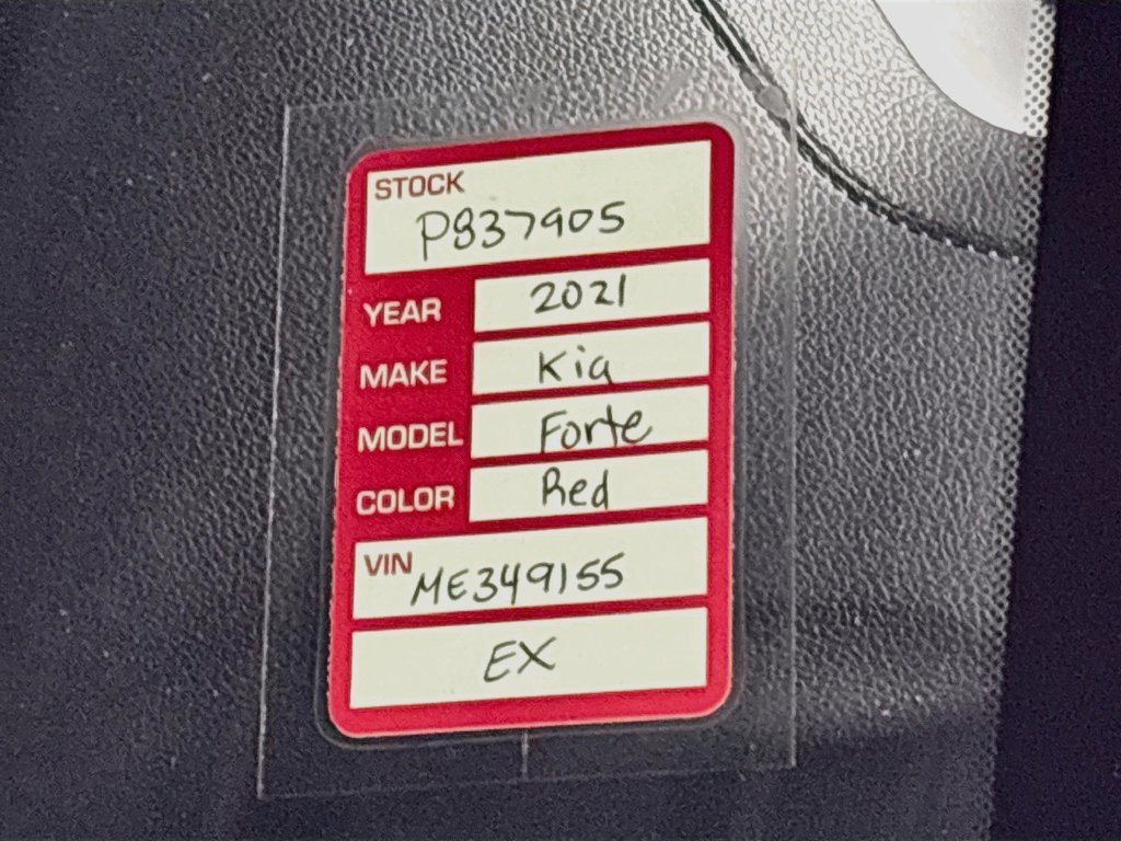 Used 2021 Currant Red Kia EX image 26
