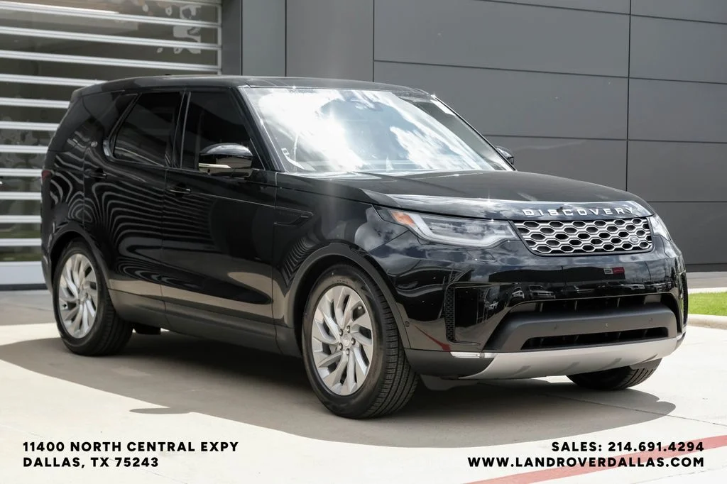 New 2026 Santorini Black Metallic Land Rover S image 5