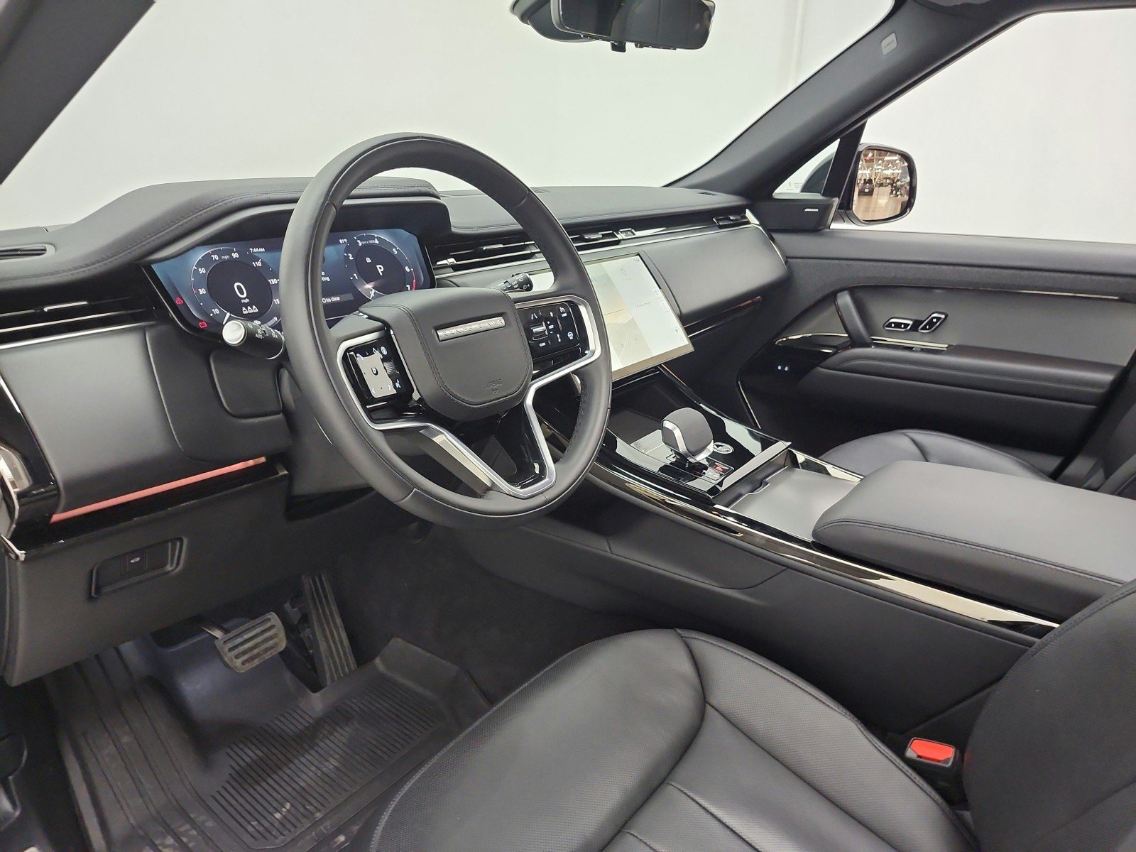 Used 2025 Borasco Grey Metallic Land Rover P360 SE image 12