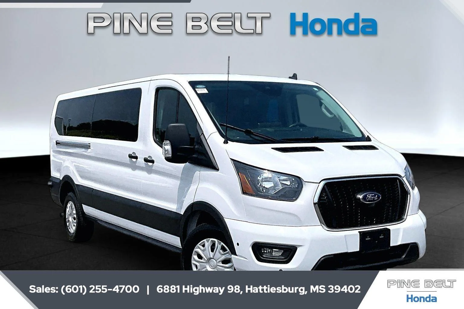 2024 Ford Transit 350 XLT Low Roof Sliding Pass. 148's photo