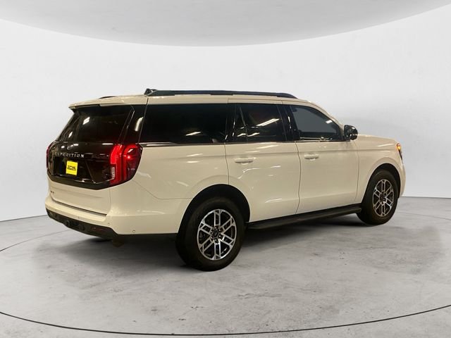 Used 2025 White Ford Active image 5