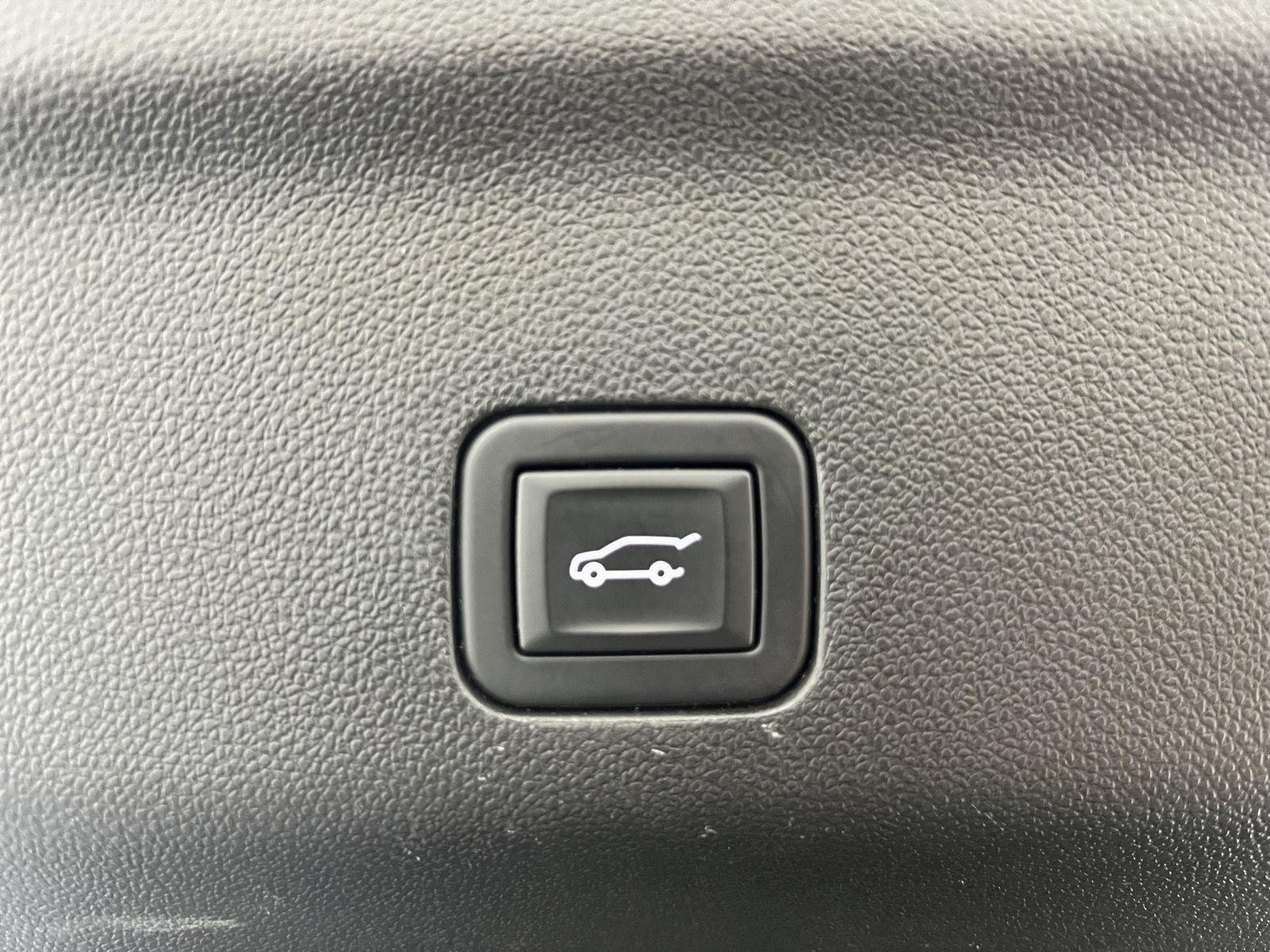 Used 2023 Summit White Chevrolet RST image 26