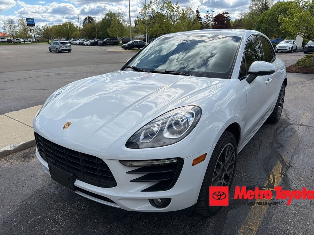 2016 Porsche Macan S's photo