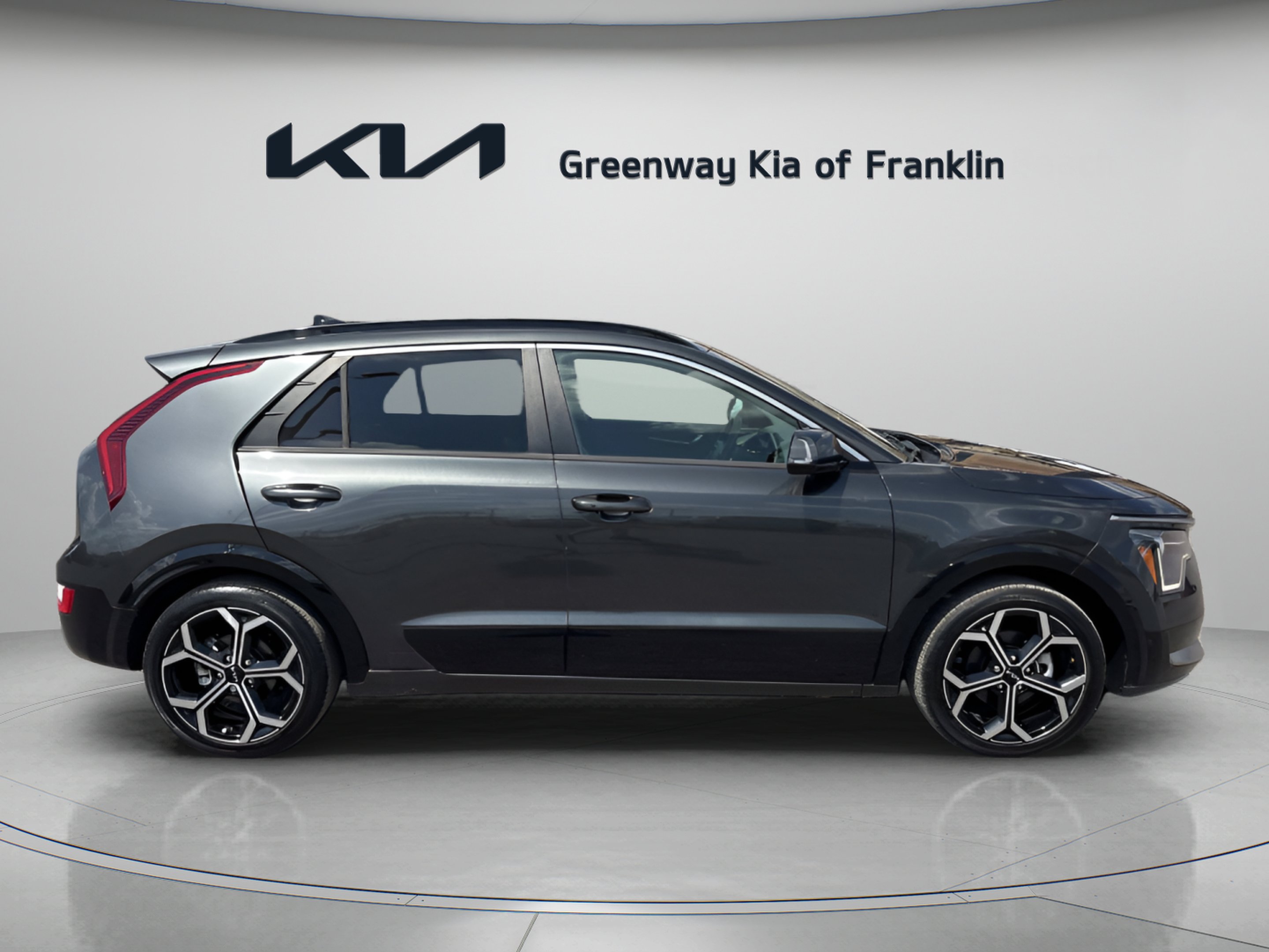 Used 2023 Graphite Gray Kia EX Touring image 8