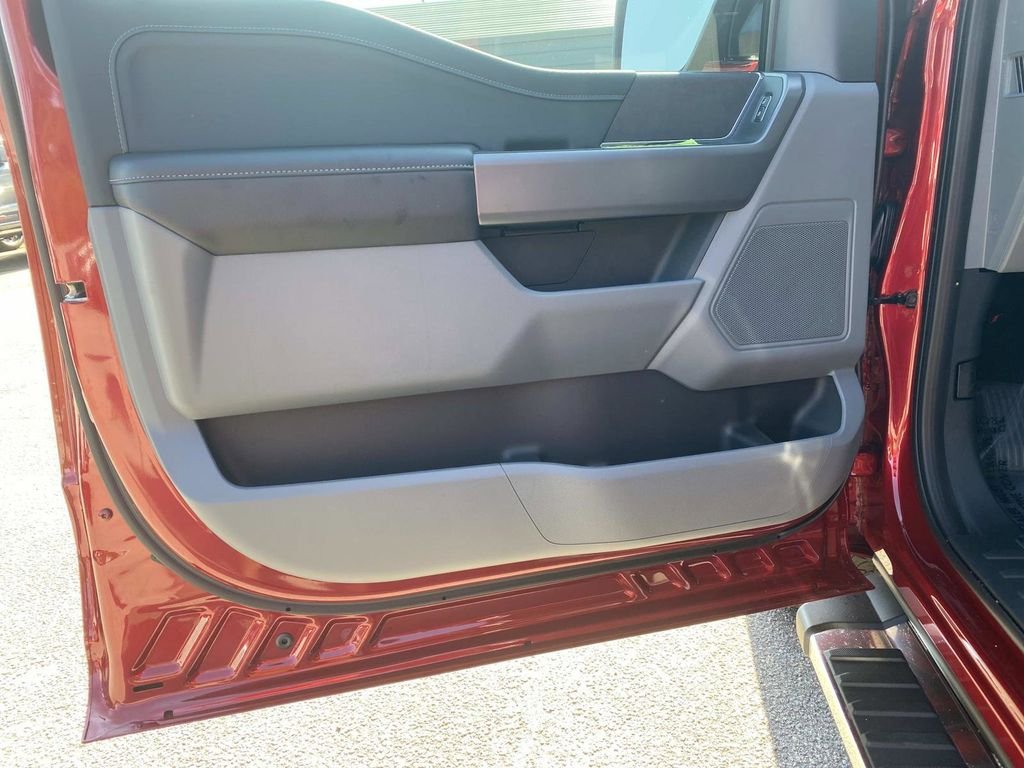 New 2026 Ruby Red Metallic Tinted Clearcoat Ford XLT image 11