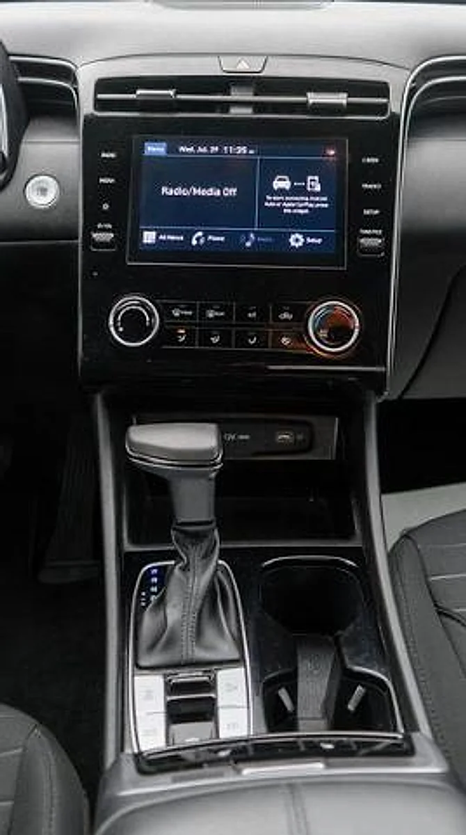 Used 2022 Sage Gray Hyundai SEL image 16