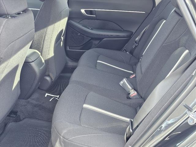 Used 2024 Carbon Blue Hyundai SEL image 9