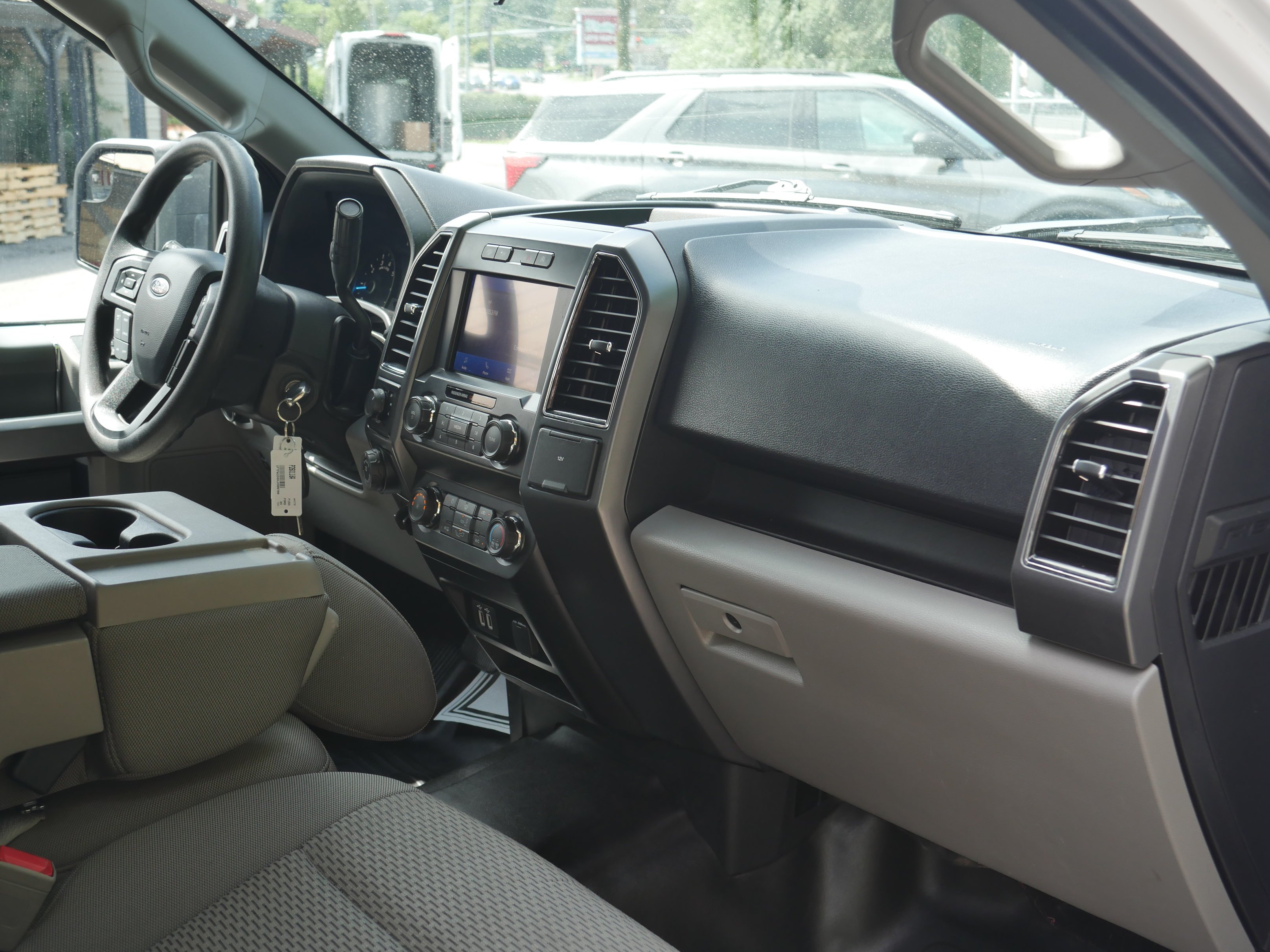 Used 2020 Oxford White Ford XLT image 23