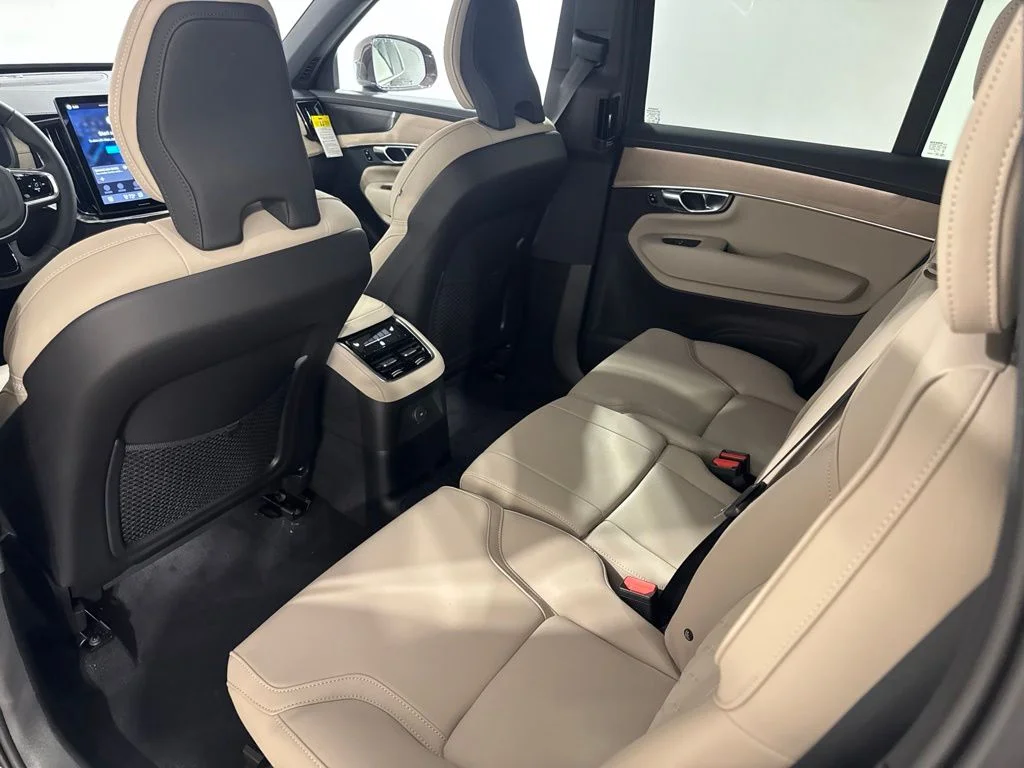 New 2026 Red Metallic Volvo T8 Plus image 21