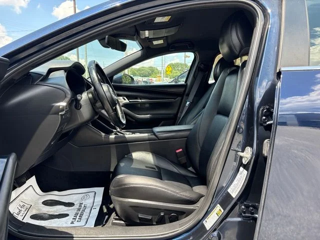 Used 2019 Blue Mazda Preferred image 12