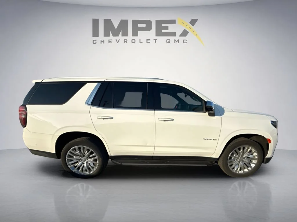 Used 2023 SUMMIT WHITE Chevrolet Premier image 6