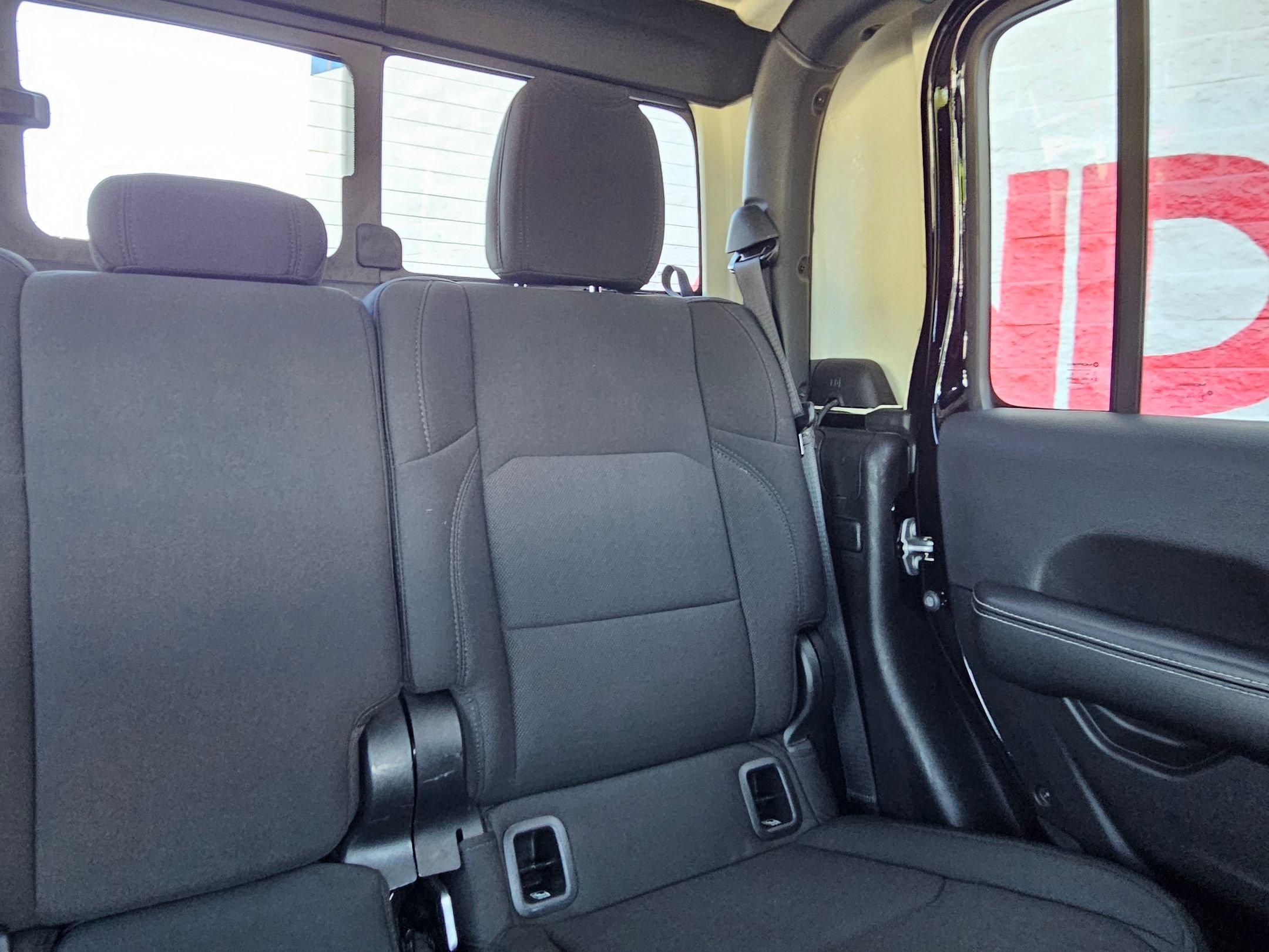 Used 2023 Black Clearcoat Jeep Overland image 27