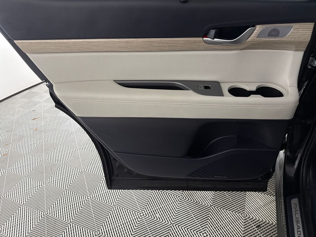 2022 Hyundai Palisade Limited - Photo 12