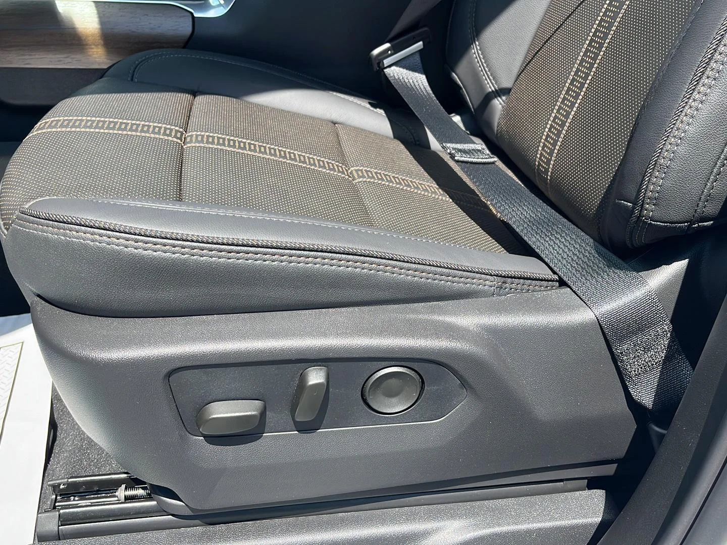 2026 Chevrolet Silverado 3500 HD High Country - Photo 21