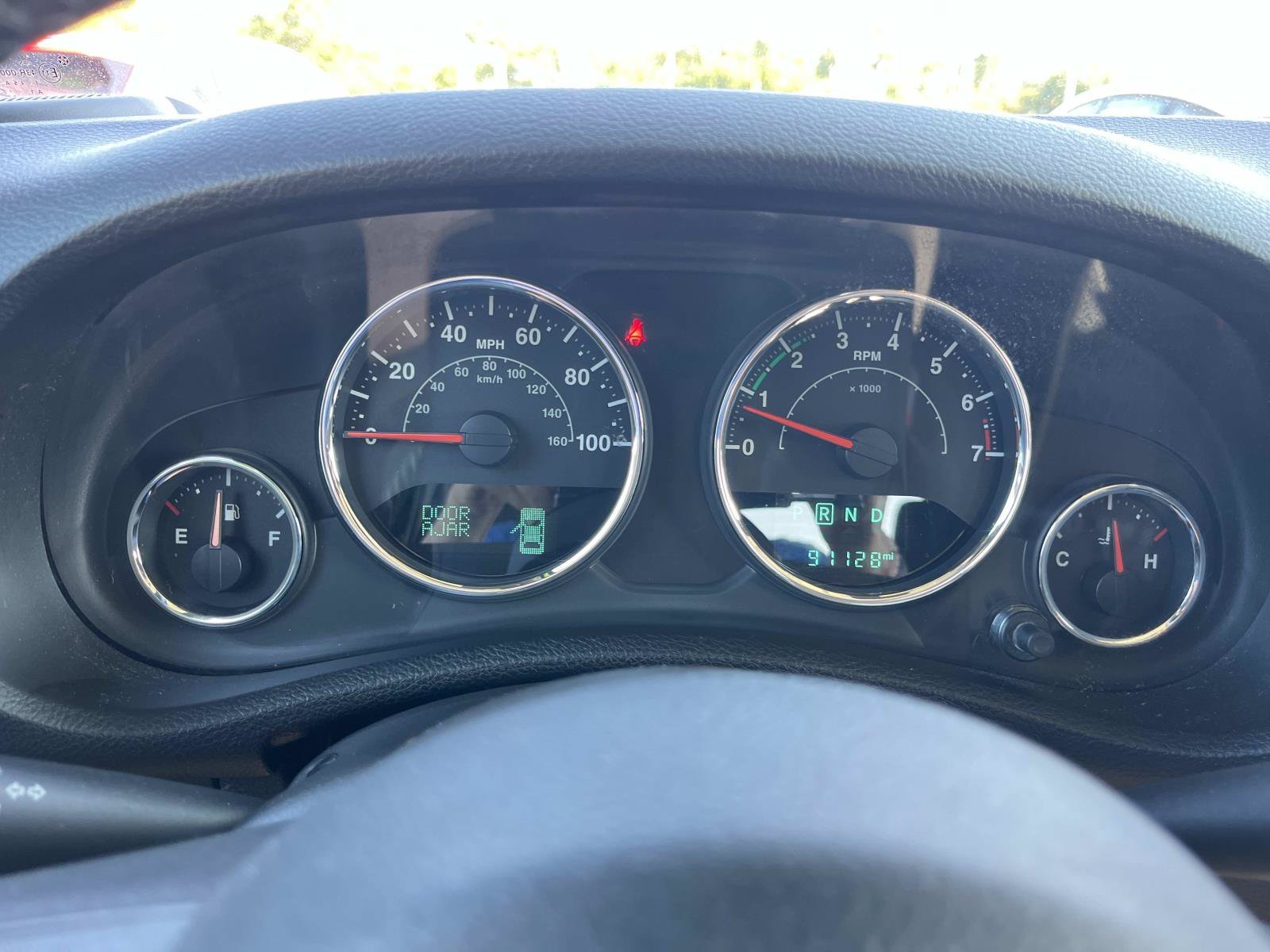 Used 2017 Hypergreen Clearcoat Jeep Sport image 31