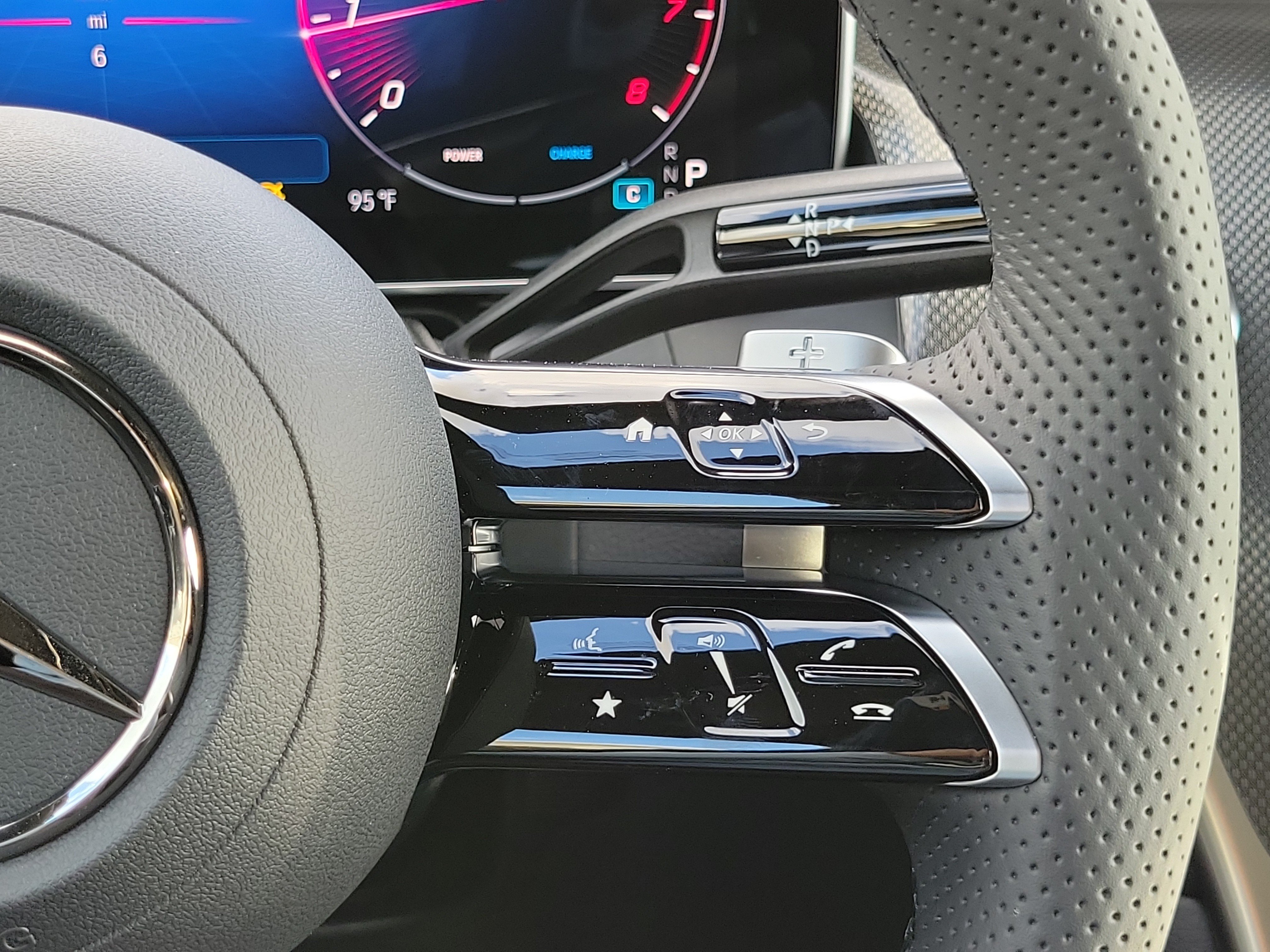 New 2026 Black Mercedes-Benz GLC 300 image 57