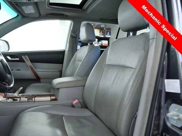 Used 2008 Gray Toyota Limited image 17