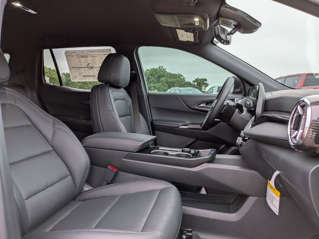 2026 Chevrolet Equinox LT - Photo 32
